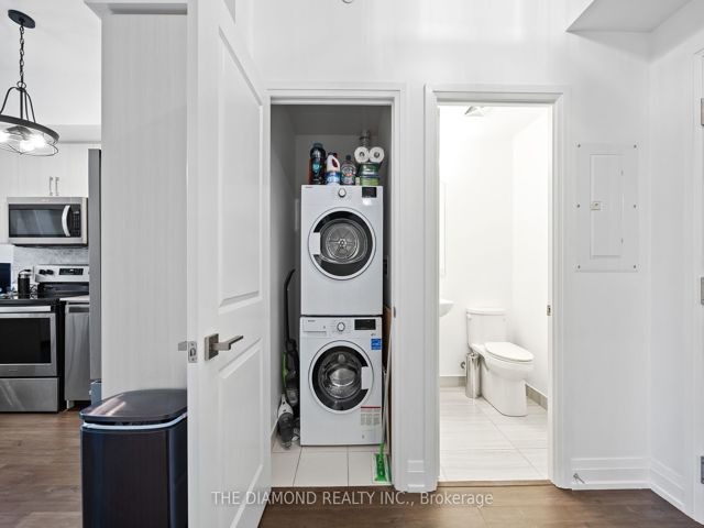 312 - 591 Sheppard Ave E