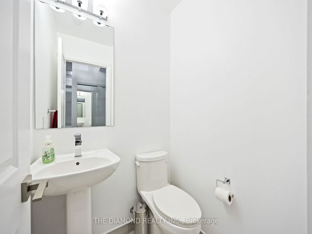 312 - 591 Sheppard Ave E