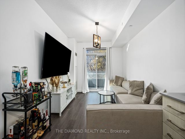 312 - 591 Sheppard Ave E