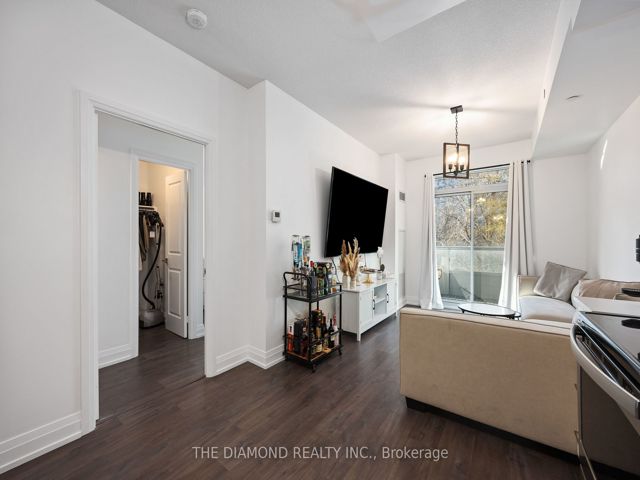 312 - 591 Sheppard Ave E