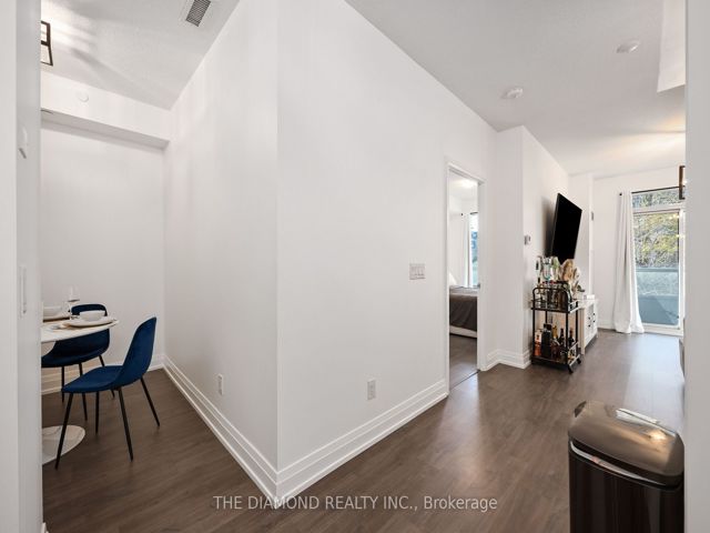 312 - 591 Sheppard Ave E