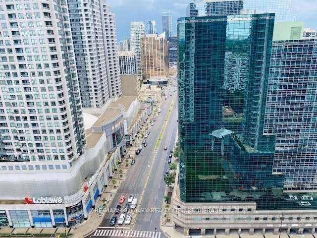 1512 - 5168 Yonge St
