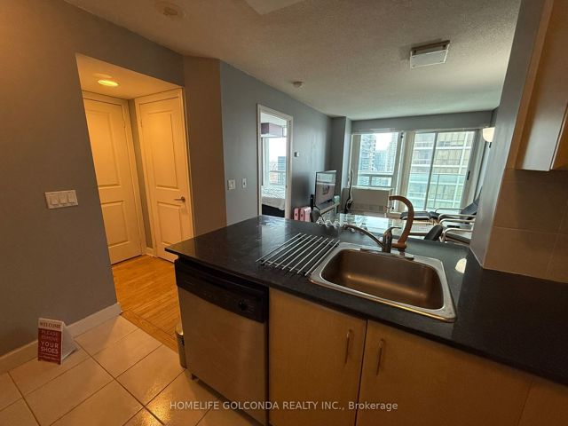 2508 - 31 Bales Ave