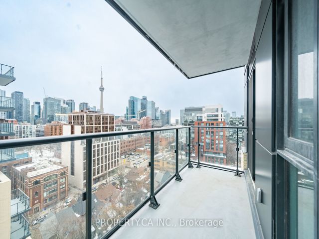 1421 - 543 Richmond St W