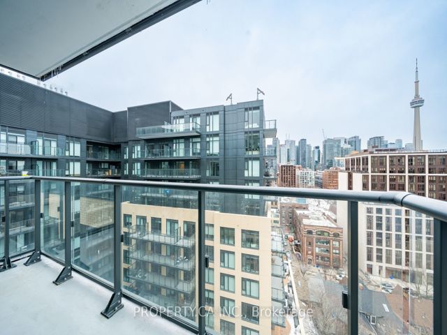 1421 - 543 Richmond St W