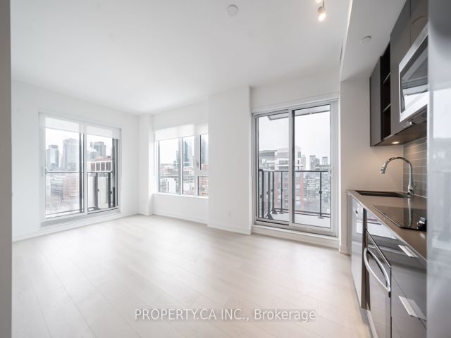 1421 - 543 Richmond St W