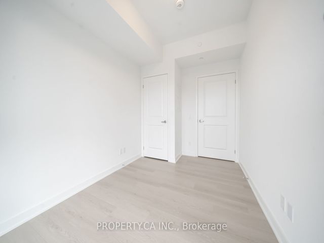 1421 - 543 Richmond St W