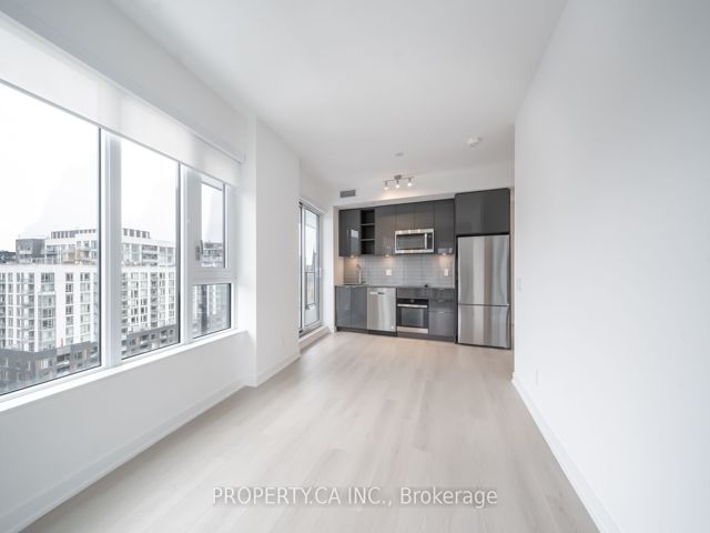 1421 - 543 Richmond St W