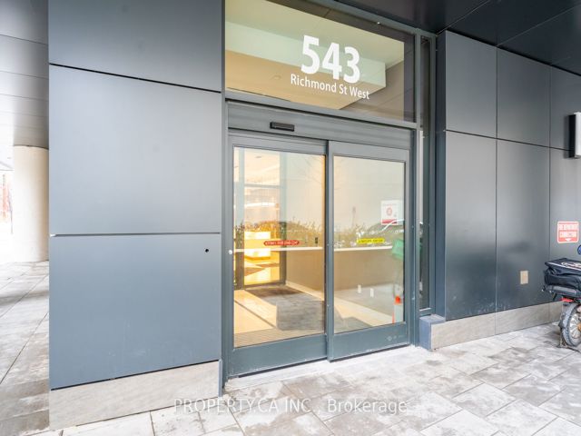 1421 - 543 Richmond St W