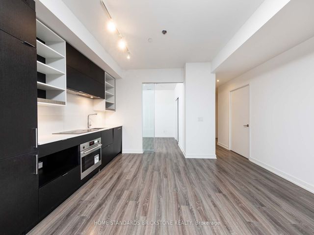 510 - 20 Edward St