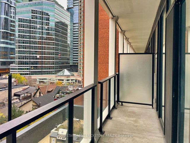 510 - 20 Edward St