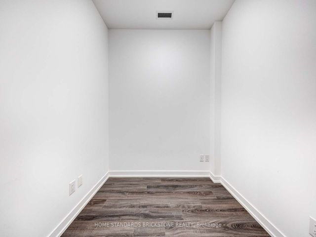 510 - 20 Edward St