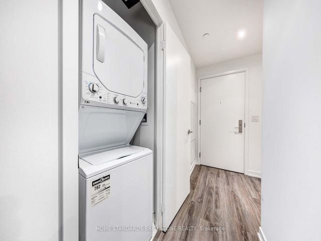 510 - 20 Edward St