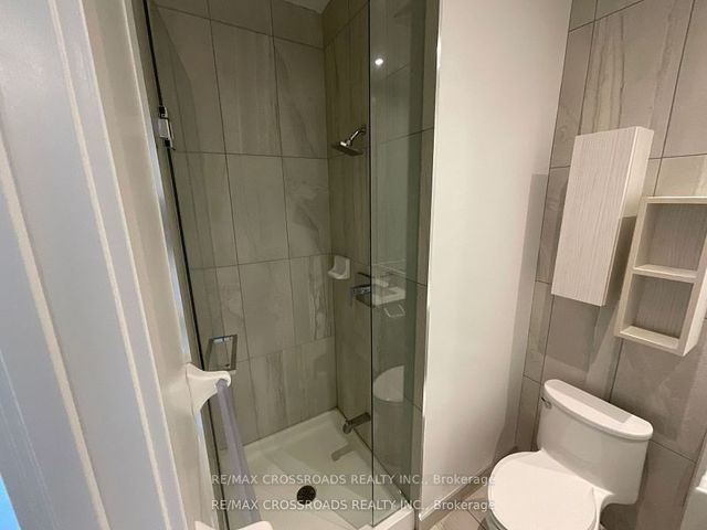 PH02 - 195 Redpath Ave