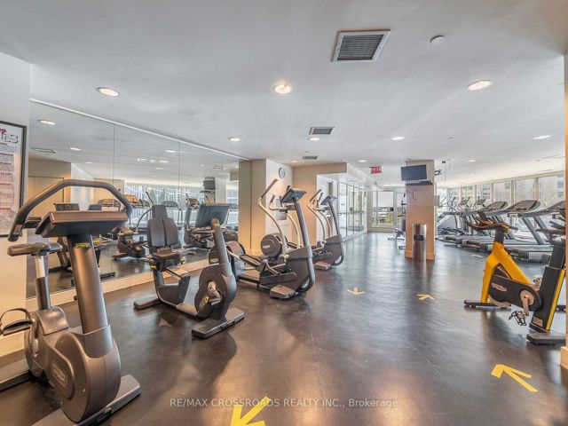 2601 - 218 Queens Quay W