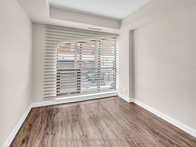 204 - 3 Mcalpine St