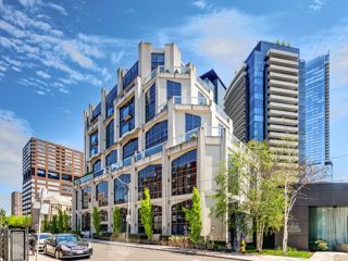 204 - 3 Mcalpine St