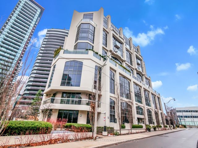 204 - 3 Mcalpine St