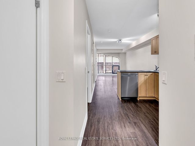 204 - 3 Mcalpine St