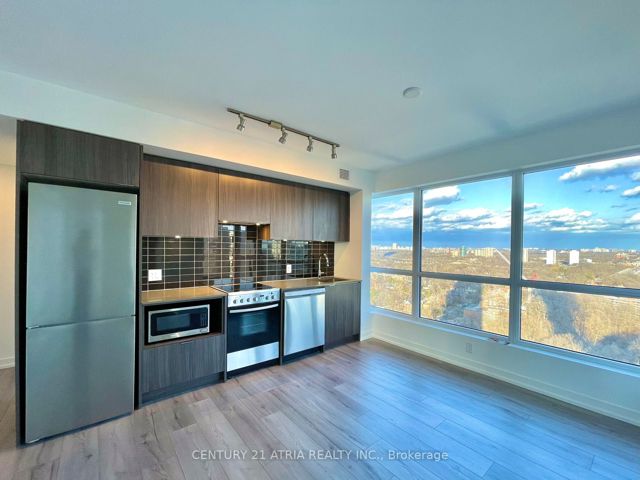 2011 - 395 Bloor St E