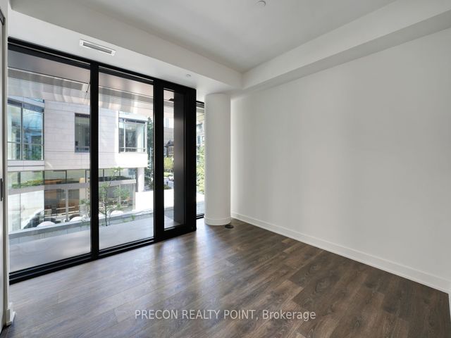 TH07 - 55 Charles St E
