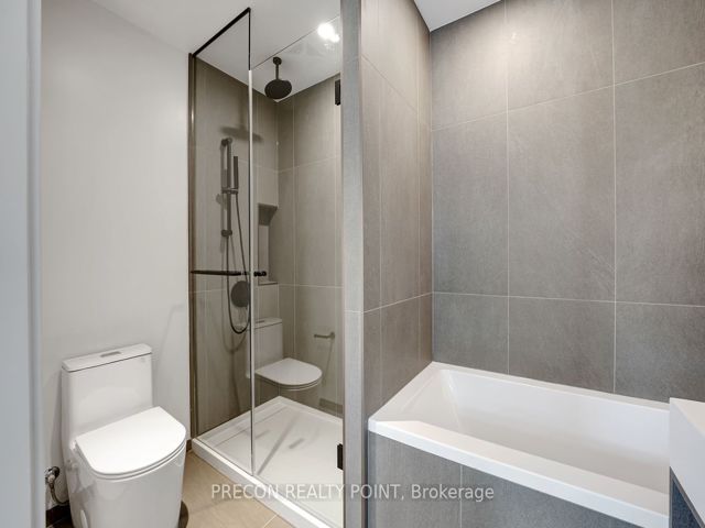 TH07 - 55 Charles St E