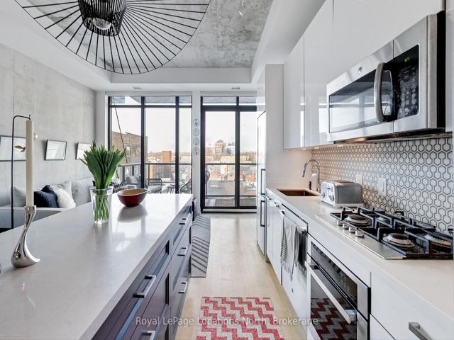 619 - 608 Richmond St W