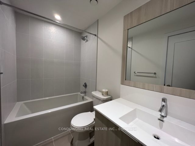 1729 - 25 Adra Grado Way