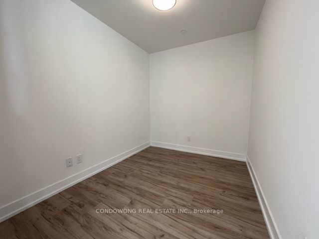 1729 - 25 Adra Grado Way