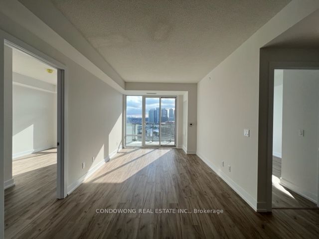 1729 - 25 Adra Grado Way