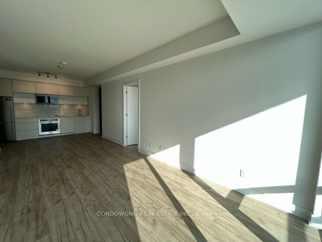 1729 - 25 Adra Grado Way