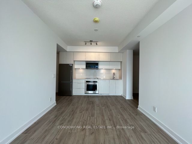 1729 - 25 Adra Grado Way