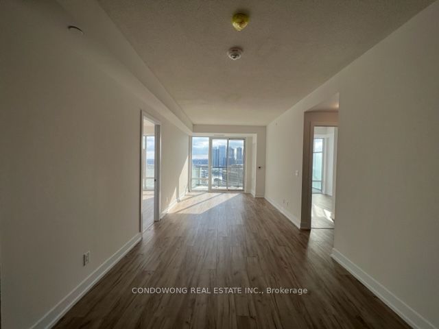 1729 - 25 Adra Grado Way