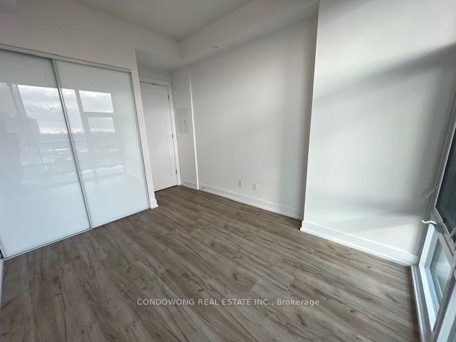 1729 - 25 Adra Grado Way