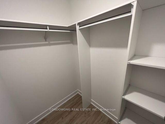 1729 - 25 Adra Grado Way