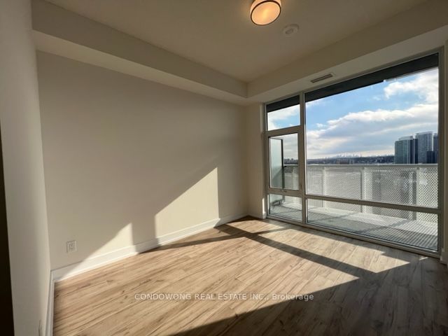 1729 - 25 Adra Grado Way