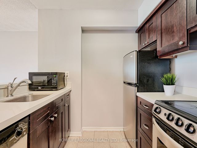 617 - 44 St Joseph St