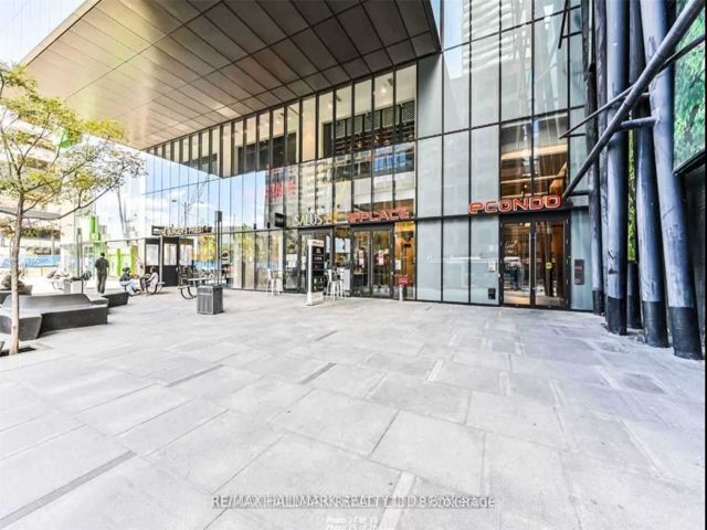 4810 - 8 Eglinton Ave E