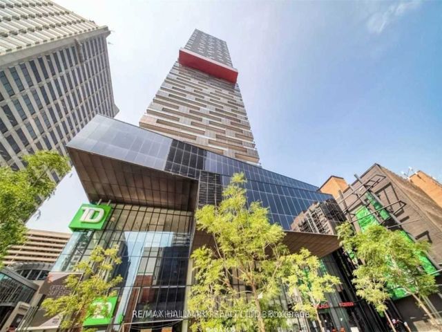 4810 - 8 Eglinton Ave E