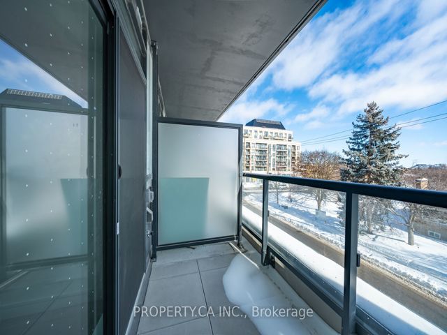220 - 625 Sheppard Ave E