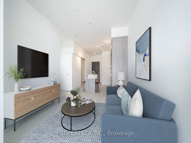 220 - 625 Sheppard Ave E
