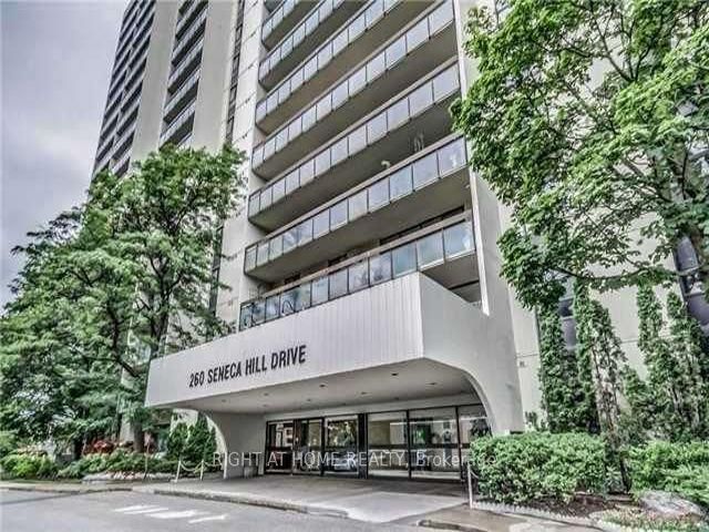 1415 - 260 Seneca Hill Dr