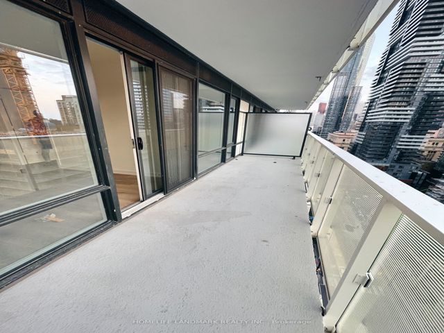 2513 - 501 Yonge St