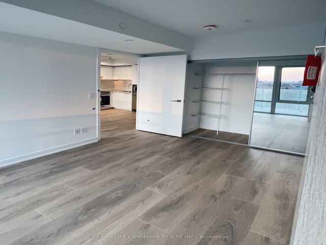 2513 - 501 Yonge St