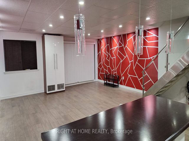 108 - 4001 Don Mills Rd
