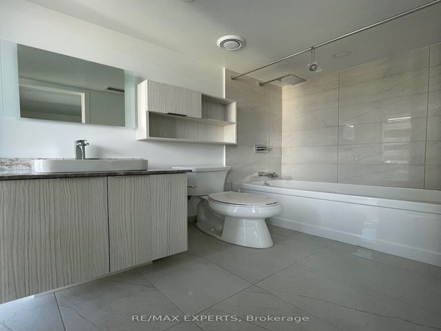 1212 - 18 Maitland Terr