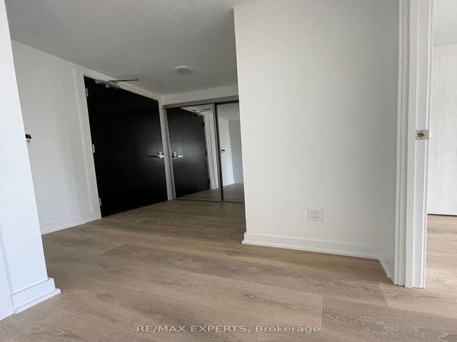 1212 - 18 Maitland Terr