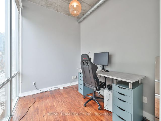 301 - 66 Portland St