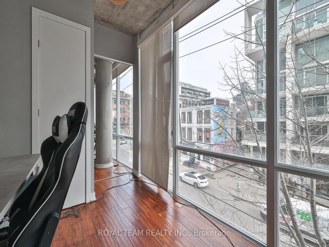 301 - 66 Portland St