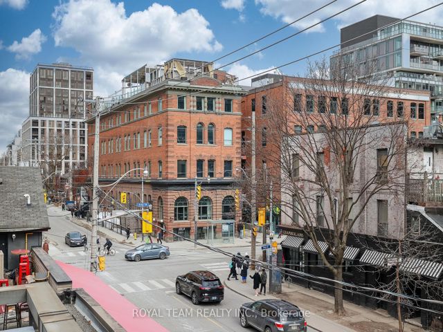 301 - 66 Portland St